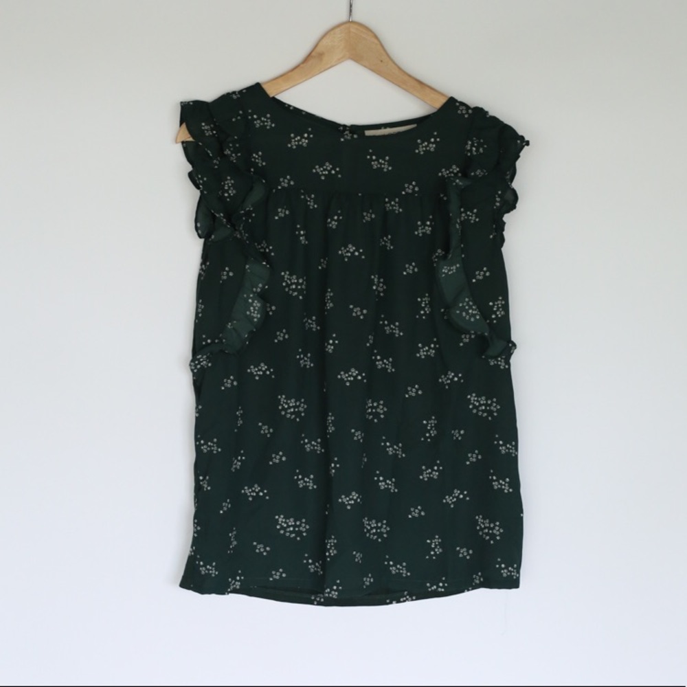 Ruffled dark green sleeveless shirt